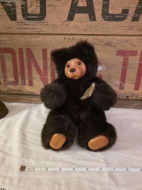 Vintage Robert Raikes Bear 1989